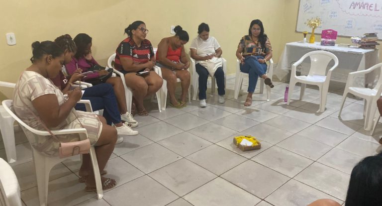Famílias participam de encontros do Paif sobre saúde mental no Cras Elizabeth Paranhos