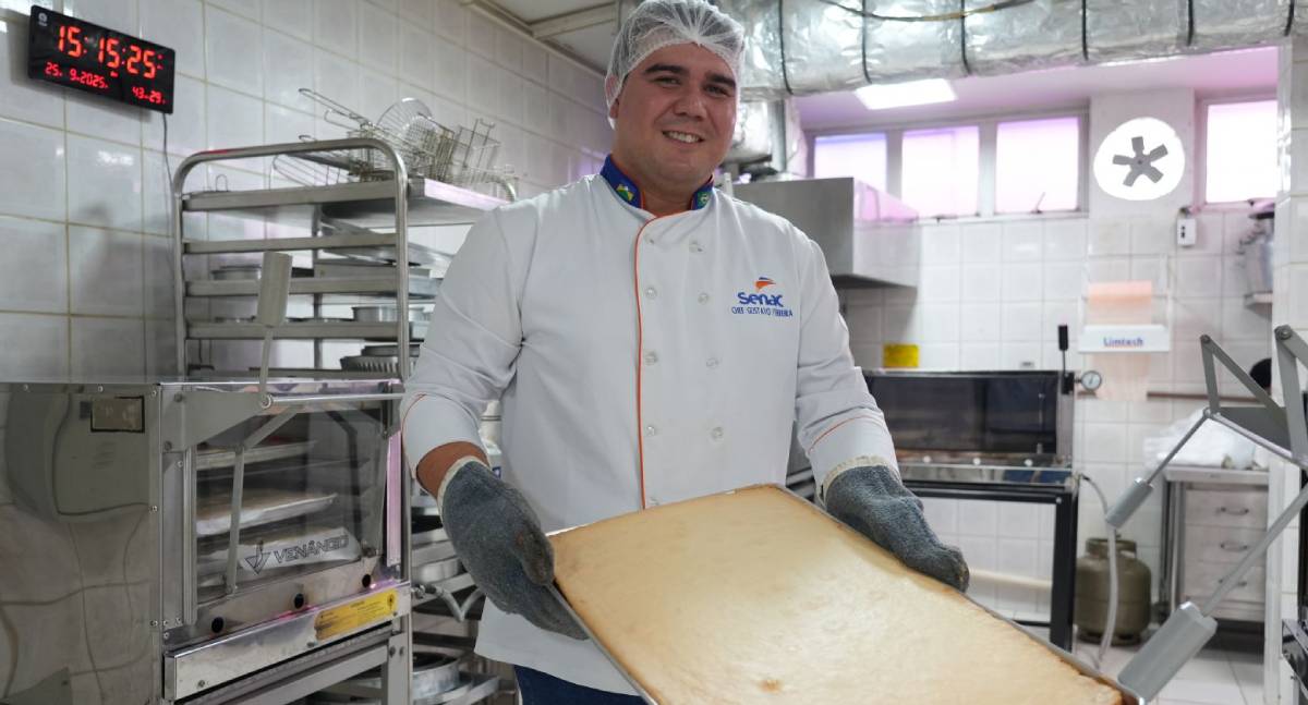 Fatias do bolo de 111 metros serão distribuídas por voluntários no aniversário de Porto Velho