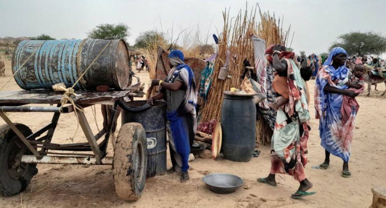 Fome e doenças causam 95 mortes em campo de deslocados no Sudão