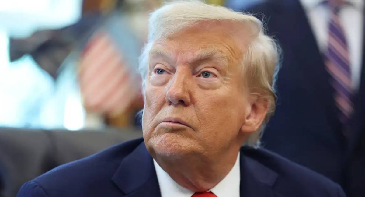 Forças dos EUA disparam contra barco venezuelano, diz Trump