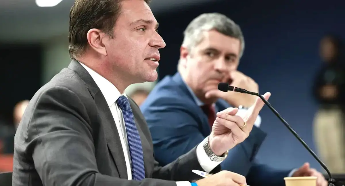 Fux absolve Alexandre Ramagem na trama golpista
