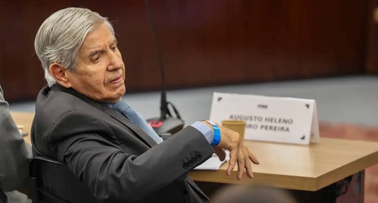 Fux absolve Augusto Heleno na trama golpista