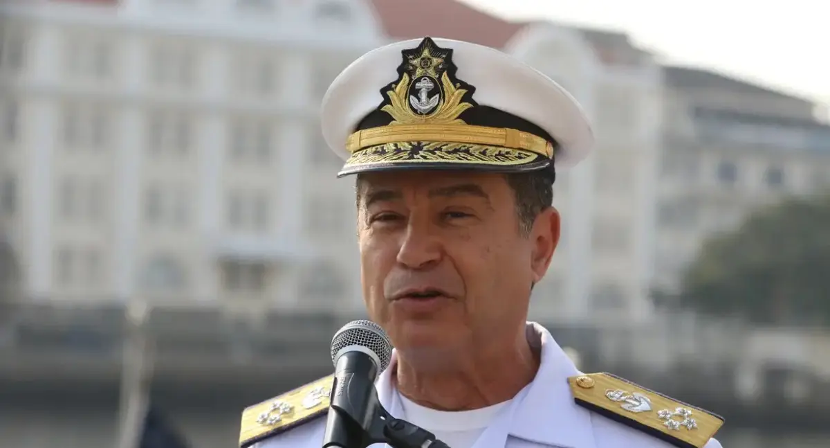Fux vota pela absolvição do ex-comandante da Marinha Almir Garnier