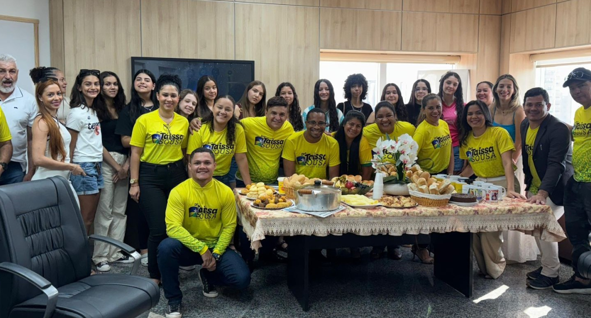 Gabinete da Deputada Dra. Taíssa Recebe Alunos de Nova Brasilândia do Oeste na Assembleia Legislativa