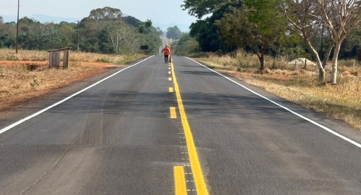 Governo de Rondônia conclui 23 km de sinalização horizontal na RO-370 entre Corumbiara e Cerejeiras