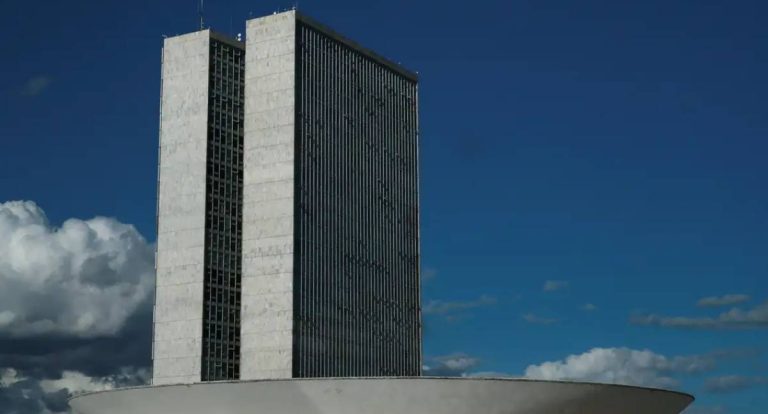 Hacker Delgatti reafirma pedidos de Carla Zambelli na CCJ