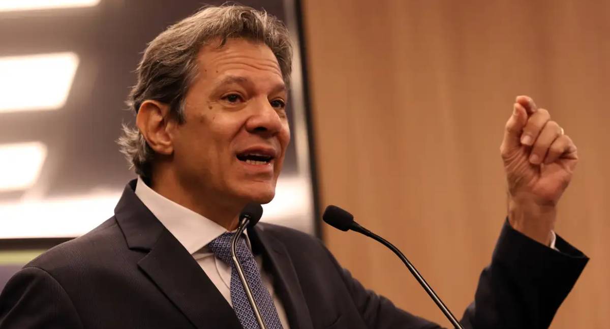 Haddad critica 'loucura' de vincular isenção do IR à anistia