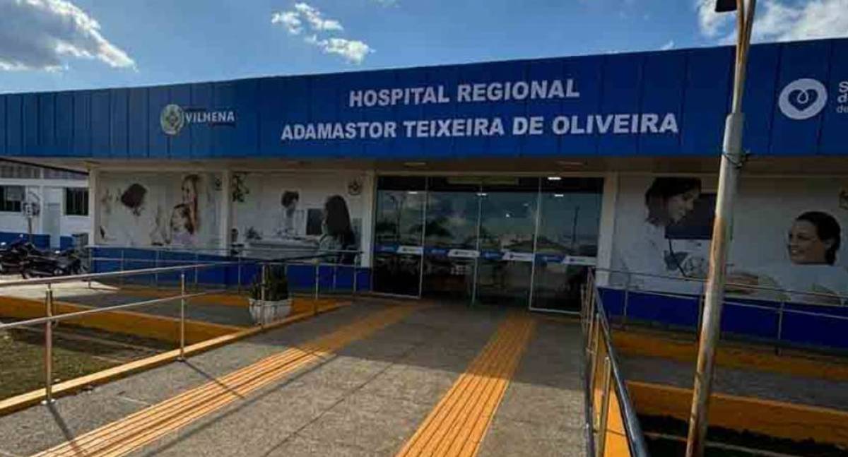 Homem é baleado em restaurante e fica em estado grave