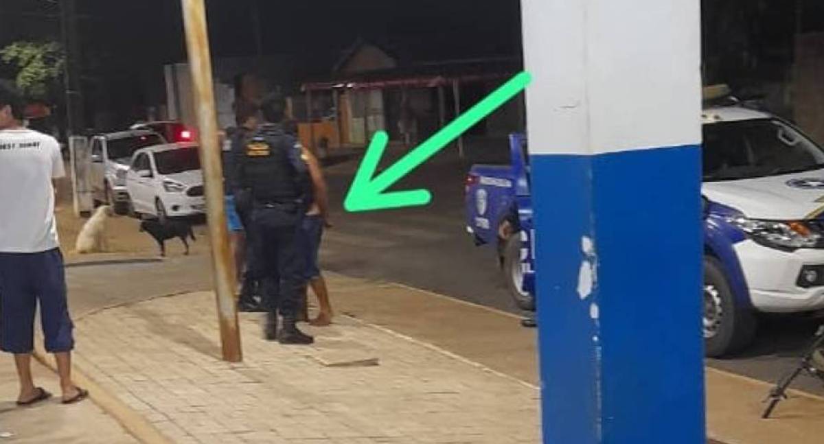 Homem esfaqueia mãe e padrasto e tenta matá-los em hospital