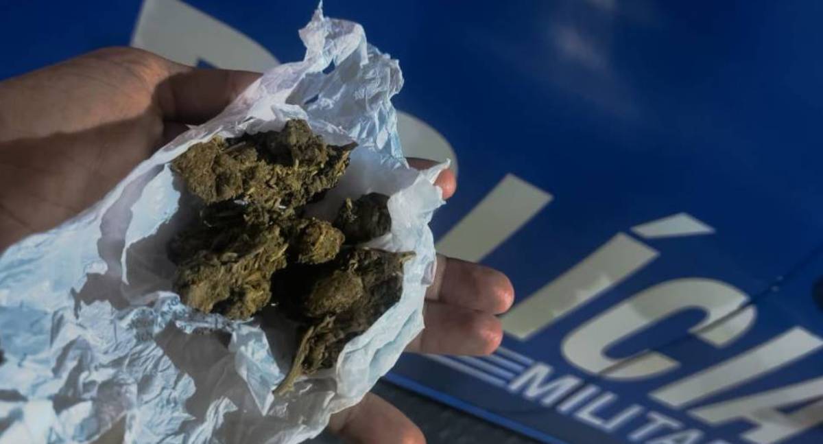 Homem se tranca no quarto após acompanhante de luxo destruir sua casa em RO