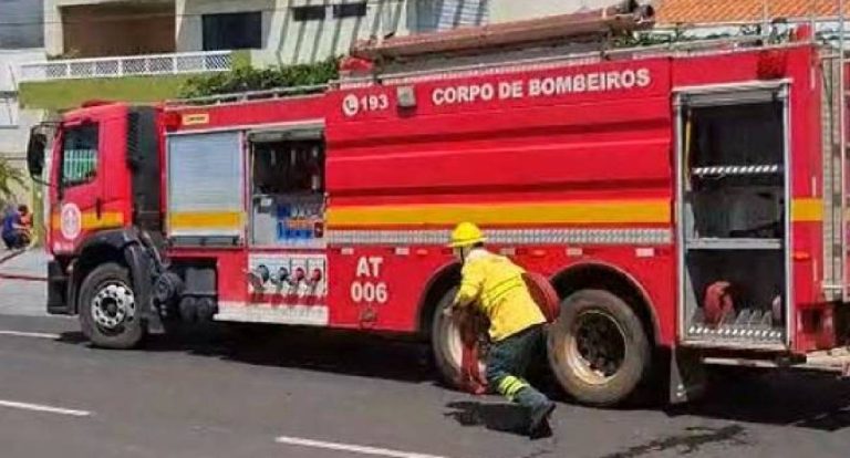 Incêndio em Vilhena mobiliza Bombeiros em casa de ex-vereador