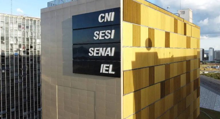 Industriais buscam aliados nos EUA para reverter tarifa imposta ao Brasil