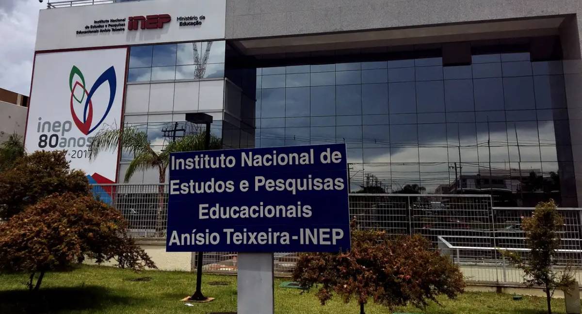 Inep abre seleção para professores elaborarem provas do Encceja