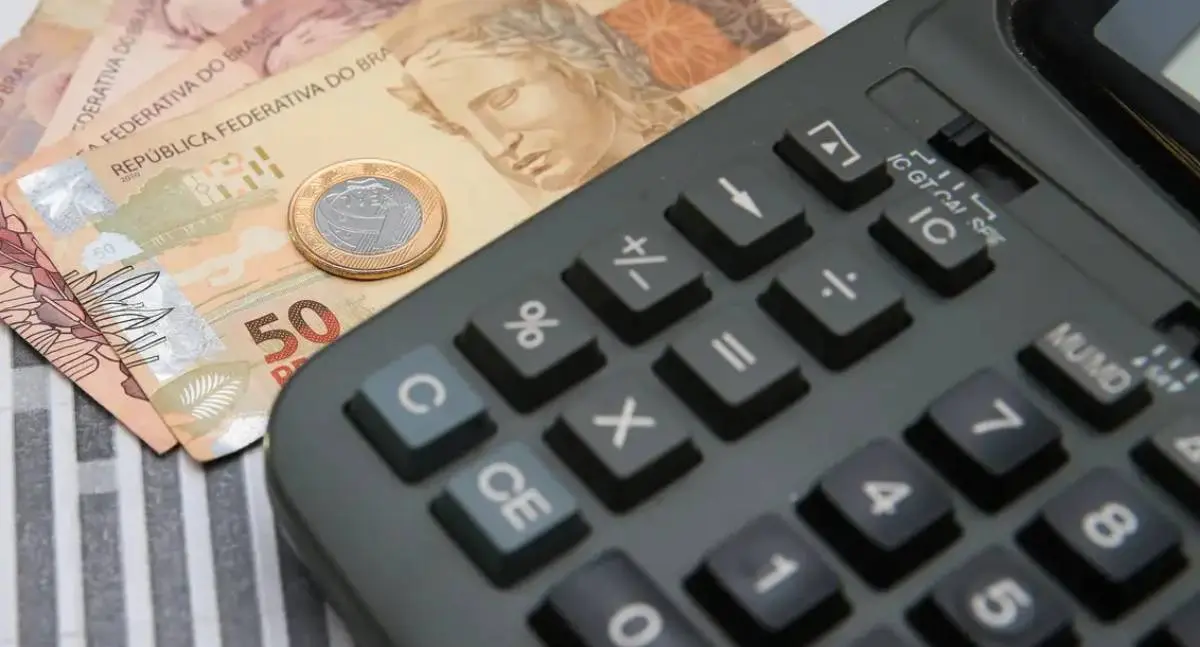Inflação recua em agosto com menor taxa desde 2022
