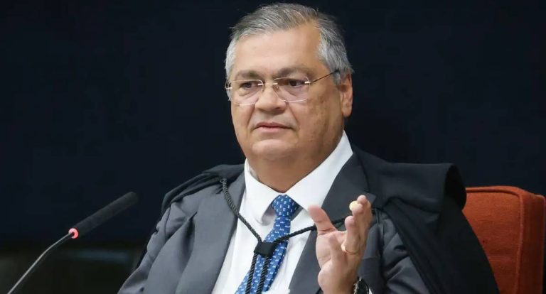 Julgamento no STF tem segundo voto pela condenação de Bolsonaro