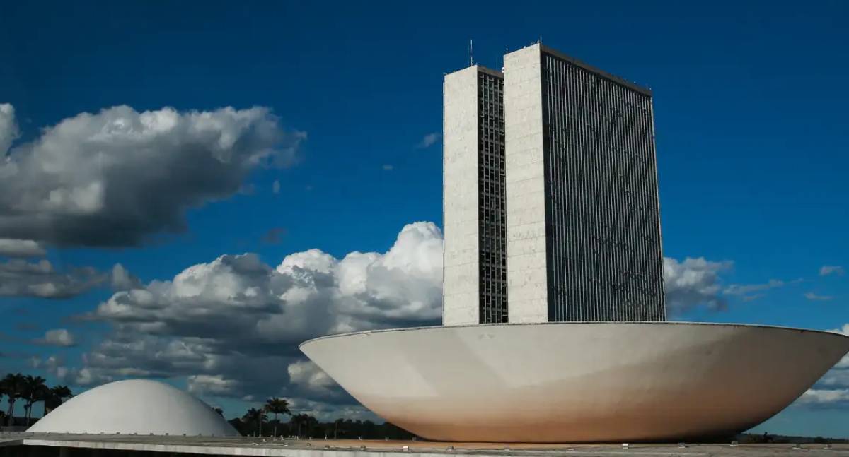 Julgamento sobre buscas no Congresso avança no STF