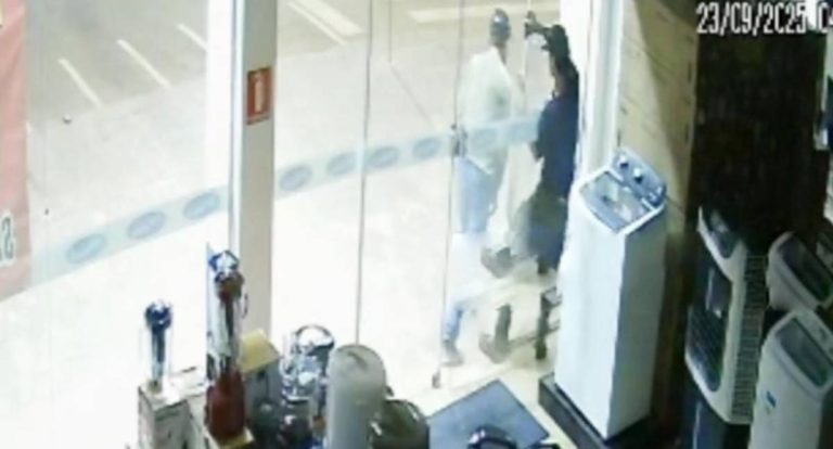 Ladrões arrombam e furtam diversos comércios em Rolim de Moura