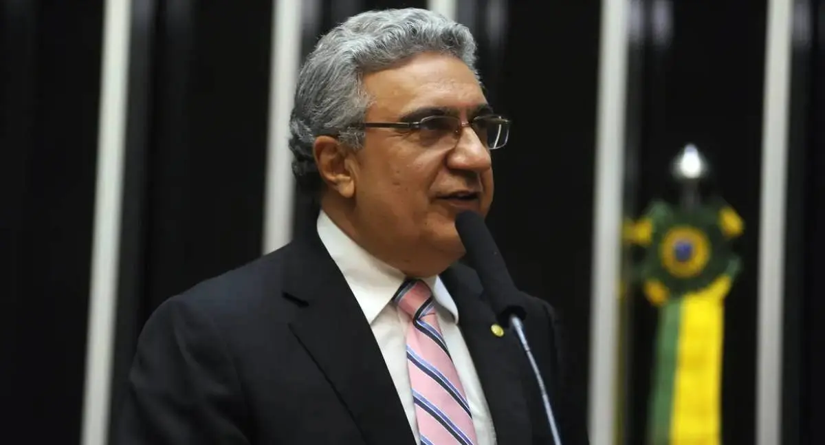 Laurez Moreira assume governo do Tocantins após afastamento de Barbosa