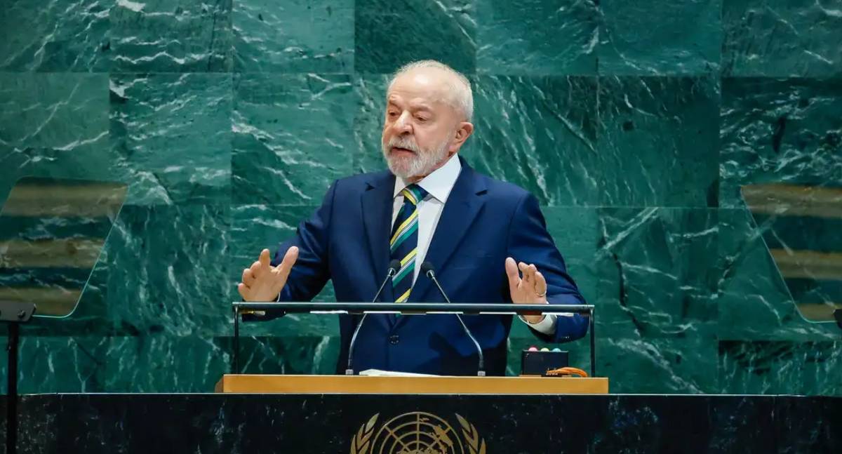Lula diz que soberania é inegociável e critica "falsos patriotas"
