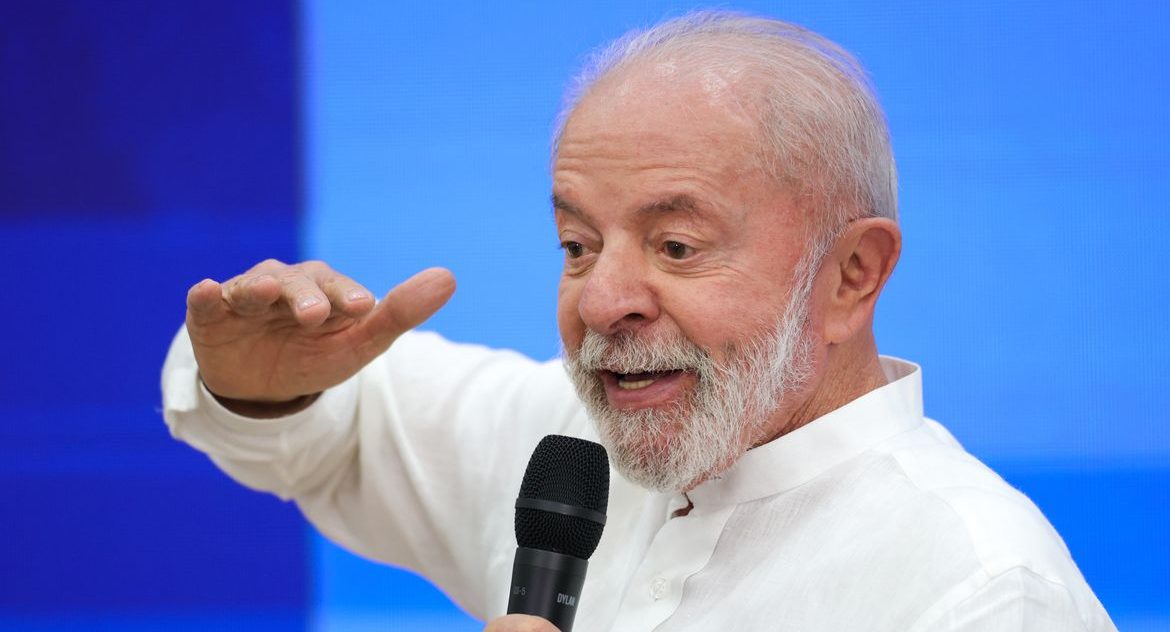 Lula rebate tarifas dos EUA em artigo no The New York Times