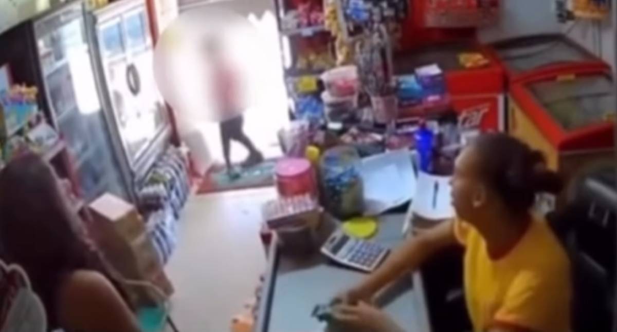 Mãe agride atendente de mercadinho após filho gastar dinheiro em loja