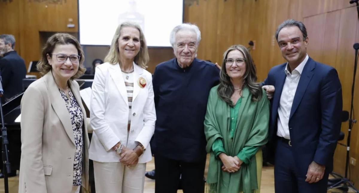 Maestro João Carlos Martins ganha prêmio da Fundación MAPFRE