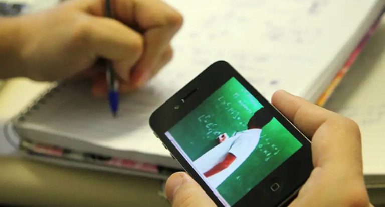 Mais de 50% dos alunos do ensino superior estão em cursos a distância