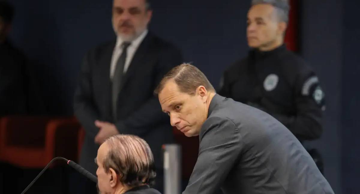 Ministro Fux vota por condenar Mauro Cid por abolição da democracia