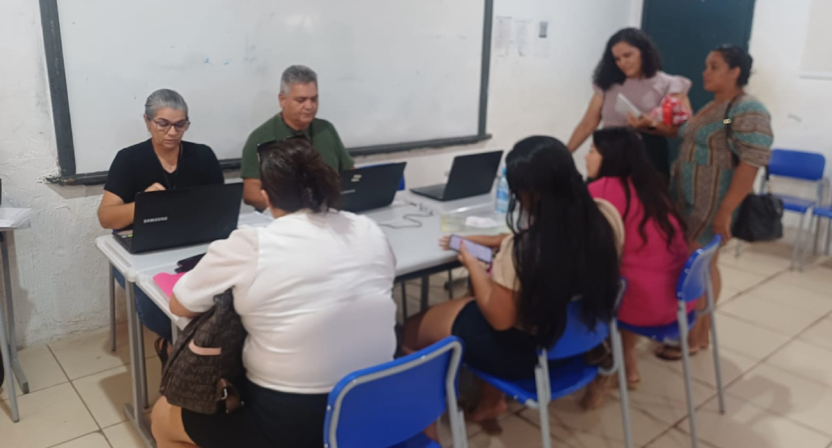 Moradores do bairro Nacional recebem serviços de cidadania no CRAS Elizabeth Paranhos
