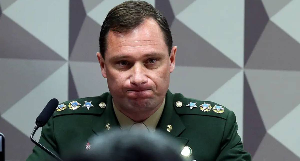 Moraes mantém restrições a Mauro Cid no STF