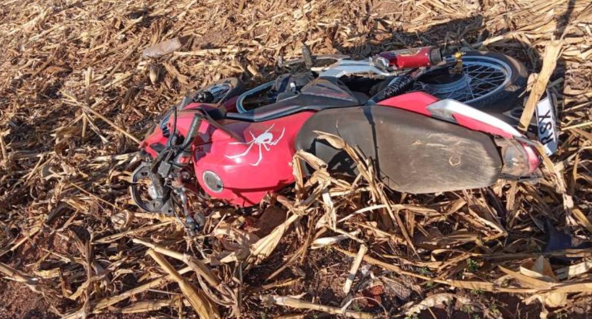 Moto avariada e abandonada é encontrada em rodovia perto de Vilhena