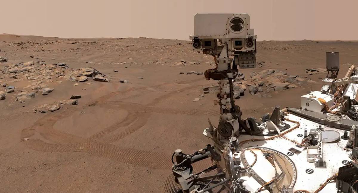 NASA encontra indícios de vida antiga em rocha marciana