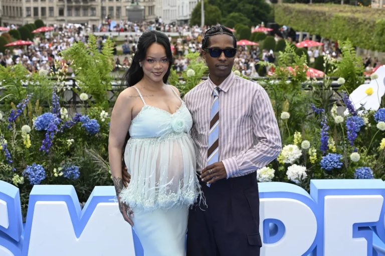 Nasce primeira filha de Rihanna e A$ap Rocky, Rocki Irish Mayers, e foto emociona fãs