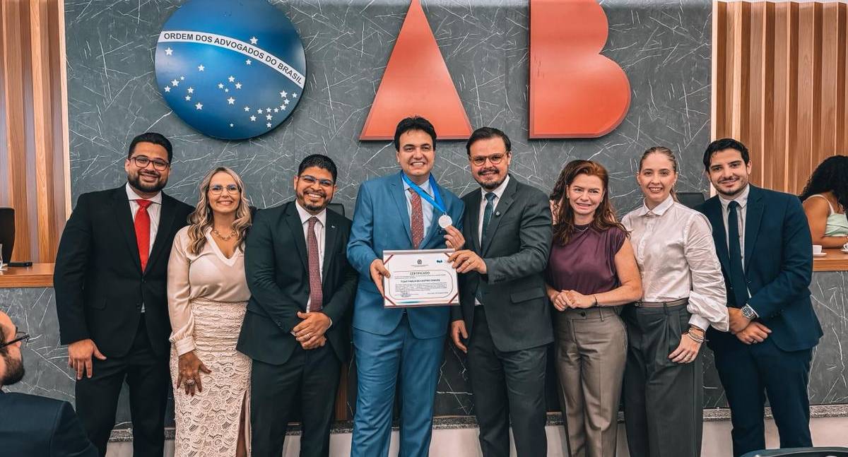 OAB/RO realiza solenidade em Cacoal com entrega de credenciais, homenagem e reconhecimento de trajetória histórica