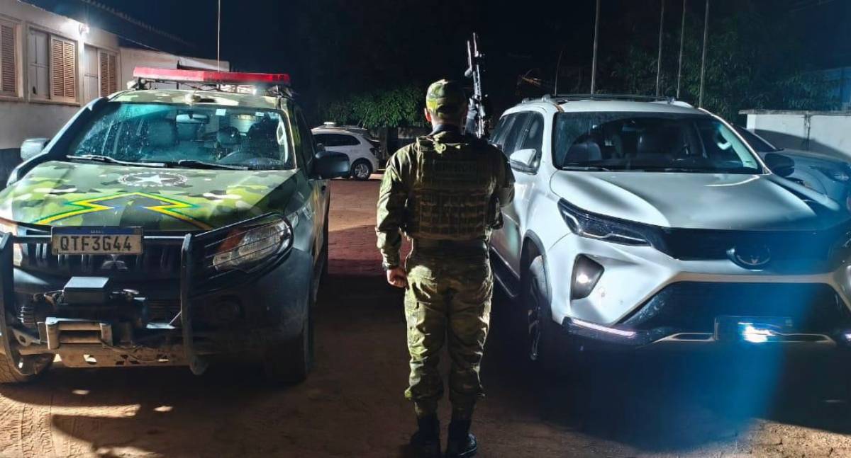 Operação policial recupera caminhonete de luxo roubada em Guajará-Mirim