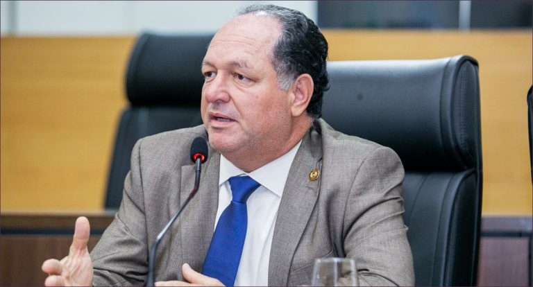 Pedro Fernandes garante transporte escolar gratuito para alunos do IFRO Ariquemes