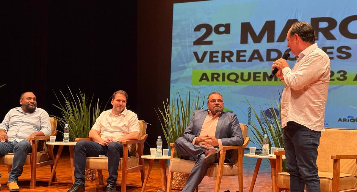 Pedro Fernandes prestigia 2ª Marcha dos Vereadores em Ariquemes
