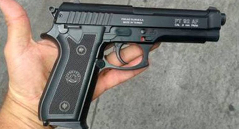 Policial de folga impede assalto com arma falsa em RO
