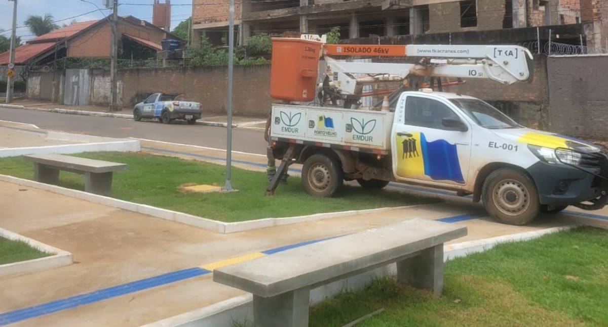 Praça Marise Castiel recebe dispositivo antichoque e garante mais segurança para famílias