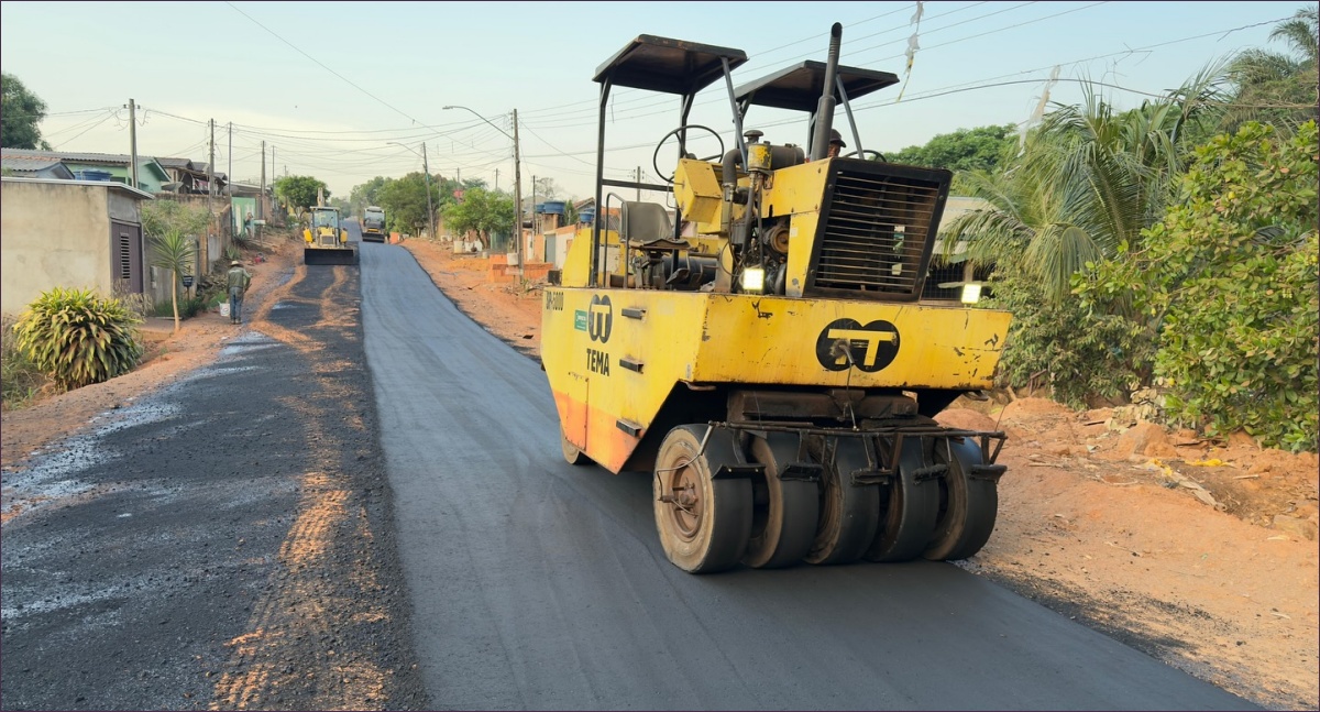 Prefeitura de Jaru conclui pavimentação da Rua Anita Garibaldi, no Setor 06