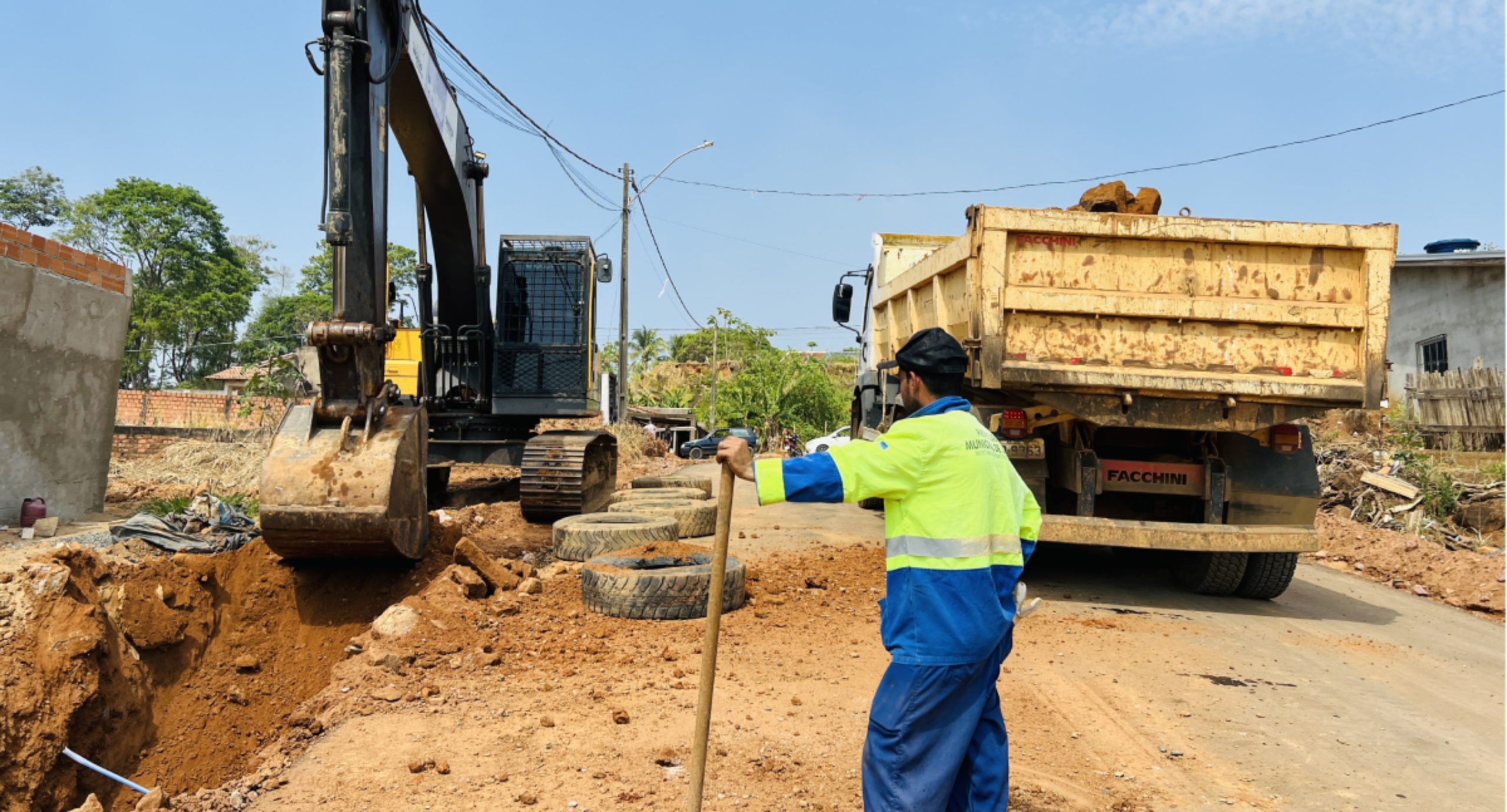 Prefeitura de Jaru constrói rede de drenagem na avenida Marechal Rondon, Setor 07