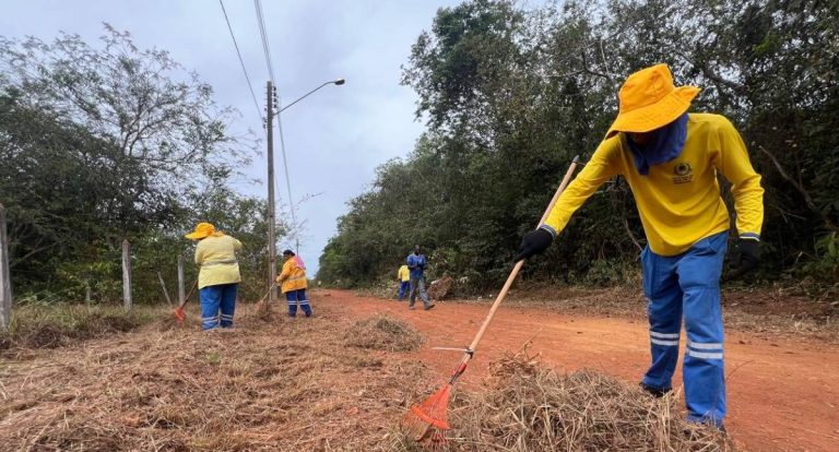 Prefeitura de Porto Velho realiza limpeza completa na Vila Nova de Teotônio para Festival de Pesca