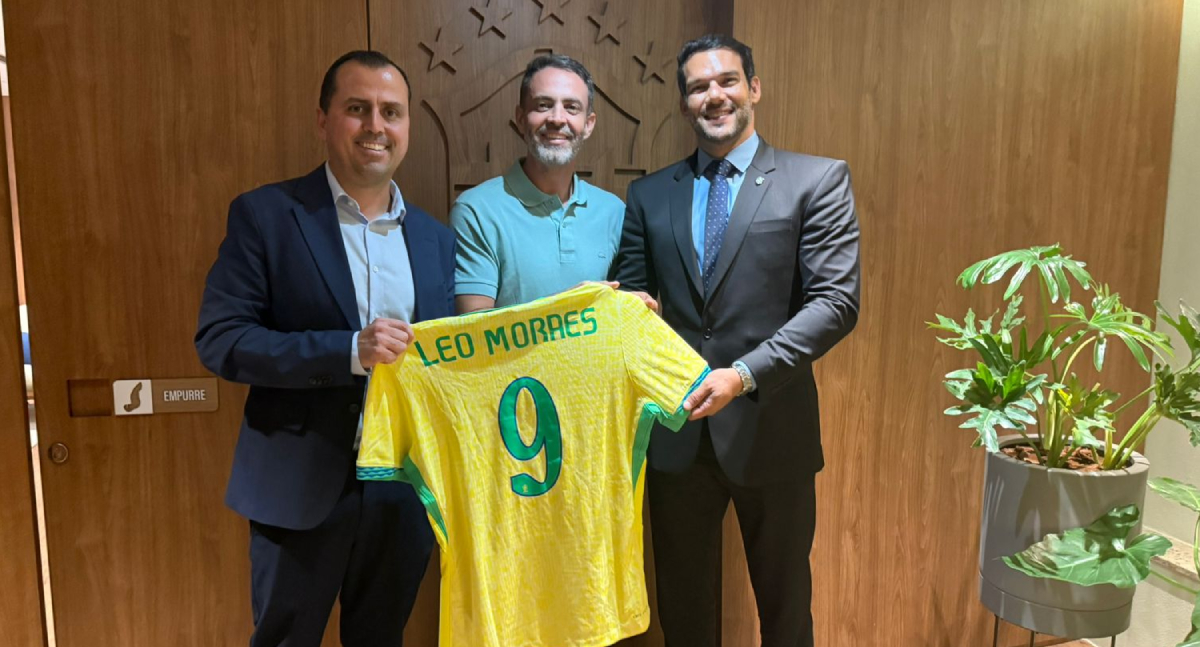Prefeitura e CBF firmam parceria para fortalecer o futebol em Porto Velho