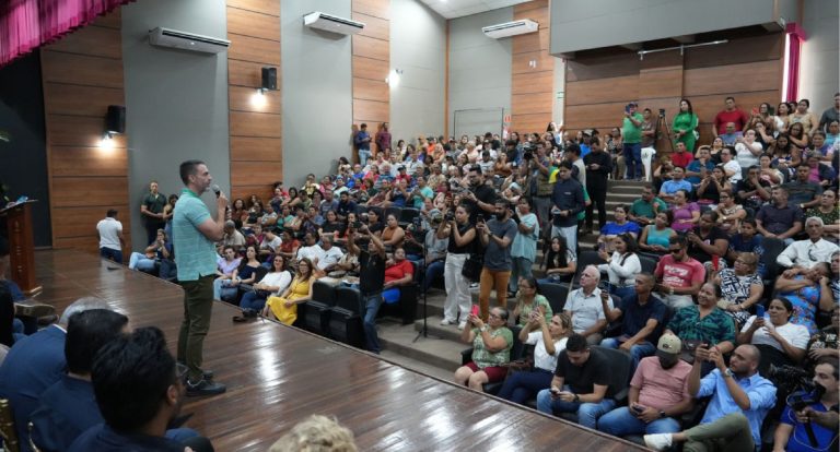Prefeitura entrega mais de 400 escrituras públicas e avança na regularização fundiária em Porto Velho