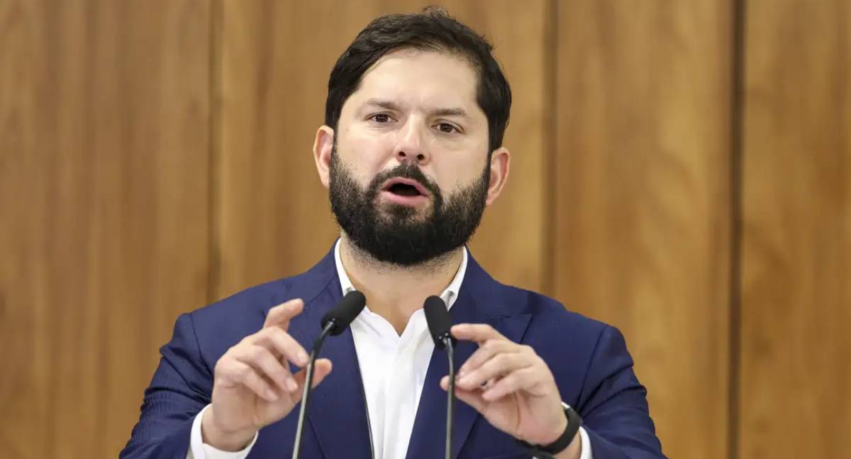 Presidentes Boric e Petro se manifestam sobre condenação de Bolsonaro