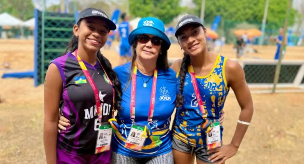 Professora de Jaru retorna ao esporte escolar em competição nacional após aposentadoria