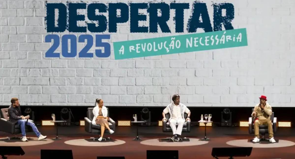 Progressistas debatem a comunicação com a sociedade