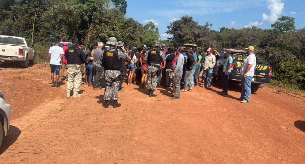 Rodovia é bloqueada por manifestantes após morte de rondoniense