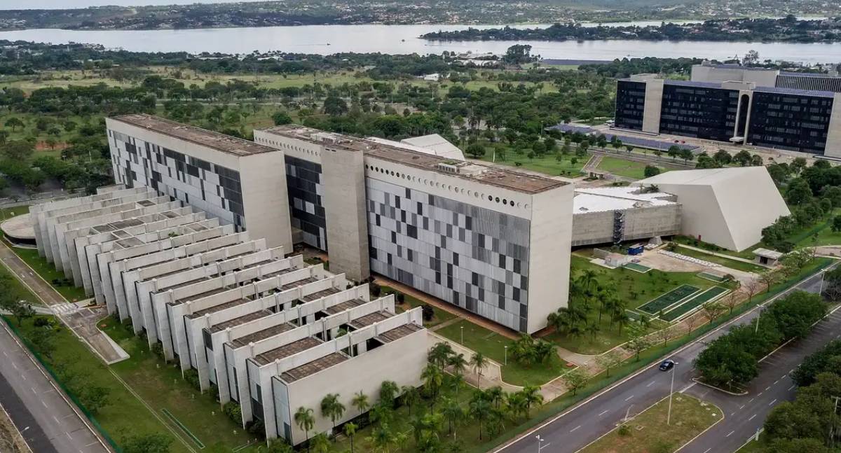 STJ anula condenação de Adriana Villela por 3 a 2