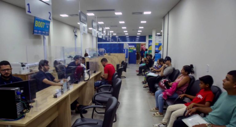 Vendedor lidera entre mais de 3 mil vagas de emprego disponíveis em Rondônia